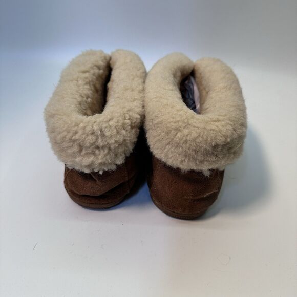 Staheekum Men’s Size 10 Moccasin Slippers Suede Brown Boho Hippie Beaded